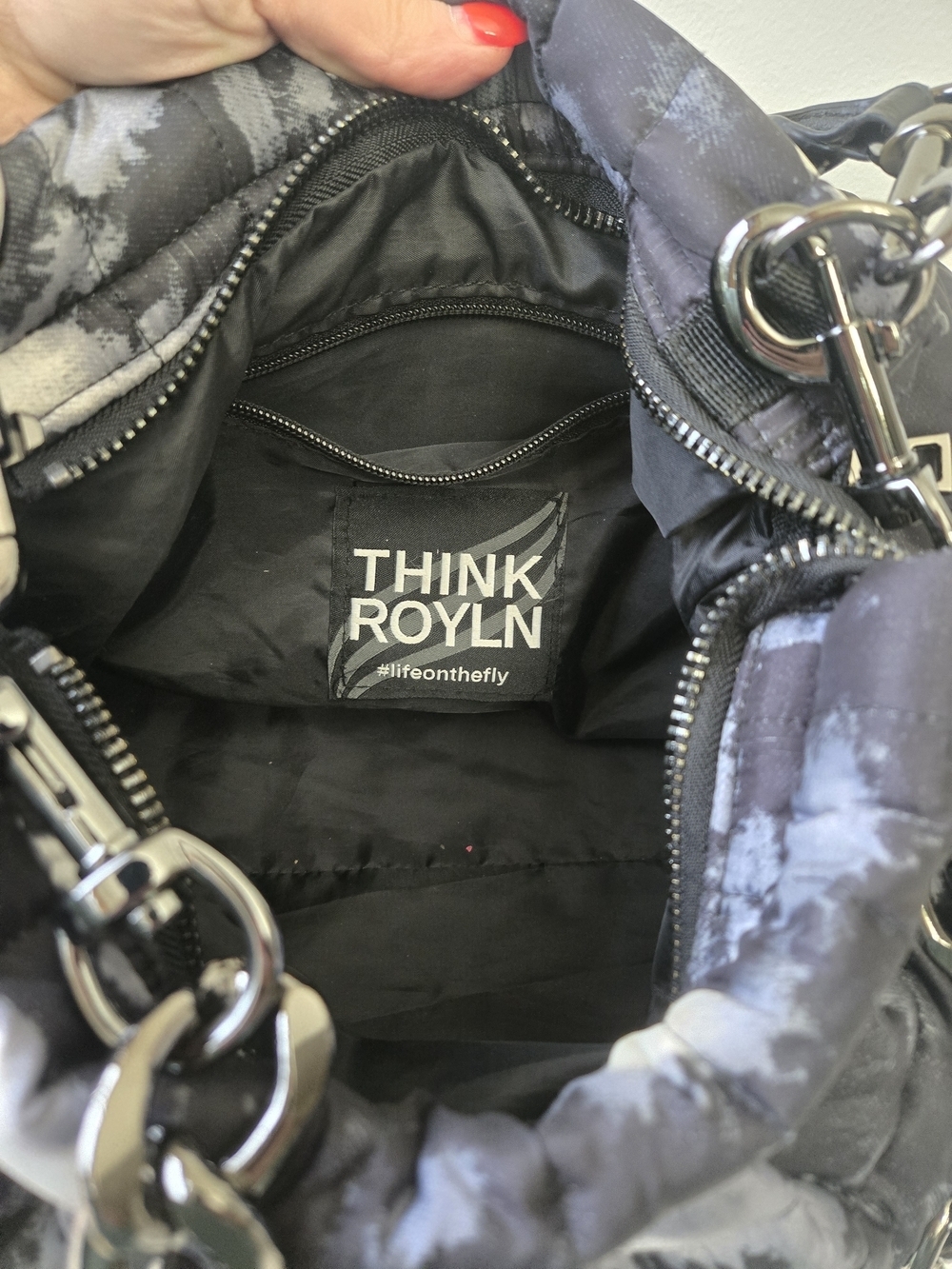 Think Royln Life On The Fly Black White Tie Dye Quilted Puffer Shoulder Bag - Picture 3 of 7